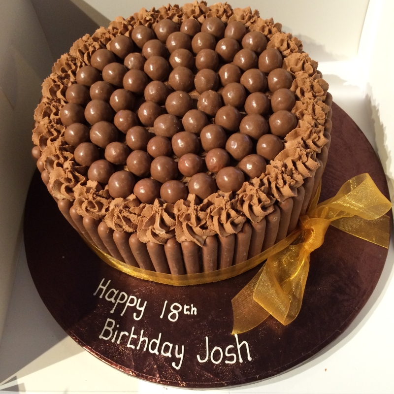 Ever popular chocolate Malteser cake! 8" chocolate cake filled with chocolate buttercream. £35. Also available as a 7" cake for £30 and six inch for £25. Larger sizes on request!