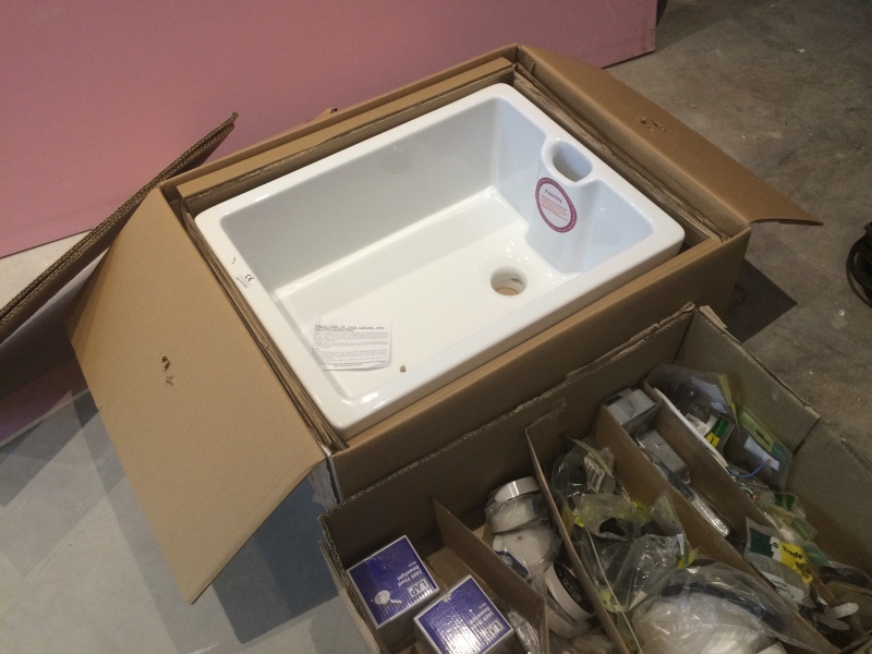 The Butler Sink ready to be plumbed into the wash up area this week